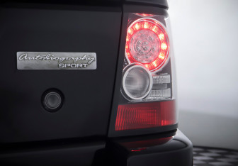 Подержанный автомобиль Land Rover Range Rover Sport 2010 года (27 фото)