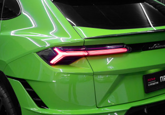 Подержанный автомобиль Lamborghini Urus 2023 года (34 фото)