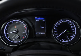 Подержанный автомобиль Toyota Camry Sedan 2021 года (11 фото)