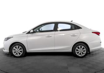 Подержанный автомобиль Changan Alsvin 2023 года (8 фото)