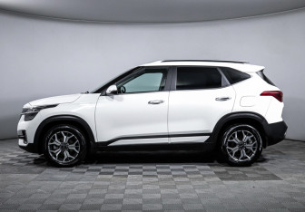 Подержанный автомобиль Kia Seltos 2022 года (8 фото)
