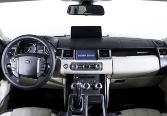 Подержанный автомобиль Land Rover Range Rover Sport 2010 года (17 фото)