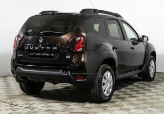 Подержанный автомобиль Renault Duster 2019 года (3 фото)