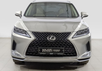 Подержанный автомобиль Lexus RX 2021 года (2 фото)