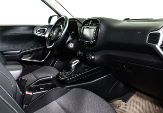 Подержанный автомобиль Kia Soul 2021 года (6 фото)