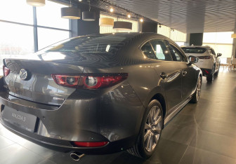Новый Mazda 3 Sedan 2025 (4 фото)