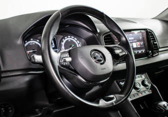 Подержанный автомобиль Skoda Karoq 2021 года (13 фото)