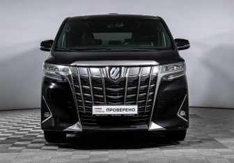 Подержанный автомобиль Toyota Alphard 2019 года (2 фото)