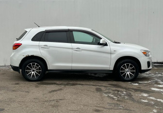 Подержанный автомобиль Mitsubishi ASX 2014 года (4 фото)