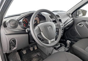 Подержанный автомобиль LADA (ВАЗ) Granta Liftback 2024 года (16 фото)