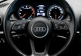 Подержанный автомобиль Audi A3 Sedan 2019 года (10 фото)