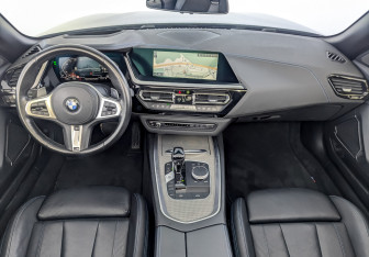 Подержанный автомобиль BMW Z4 Roadster 2020 года (13 фото)