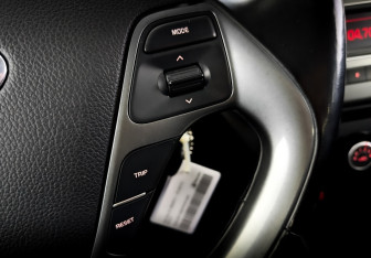 Подержанный автомобиль Kia Rio Hatchback 2017 года (27 фото)