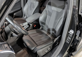 Подержанный автомобиль BMW X3 2020 года (20 фото)