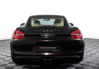 Подержанный автомобиль Porsche Cayman 2016 года (6 фото)