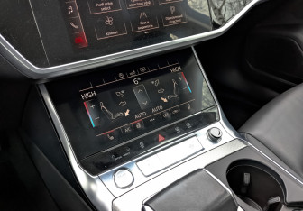 Подержанный автомобиль Audi A6 Sedan 2019 года (26 фото)