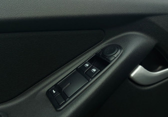 Подержанный автомобиль LADA (ВАЗ) Kalina Hatchback 2013 года (12 фото)