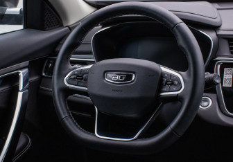 Подержанный автомобиль Belgee X70 2024 года (15 фото)