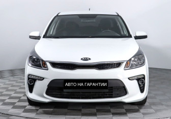 Подержанный автомобиль Kia Rio Sedan 2019 года (2 фото)
