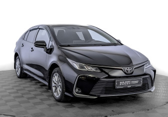 Подержанный автомобиль Toyota Corolla Sedan 2019 года (3 фото)