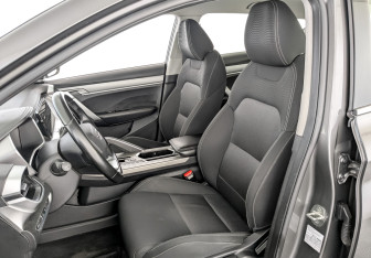 Подержанный автомобиль Geely Coolray 2022 года (20 фото)