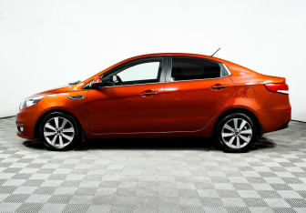 Подержанный автомобиль Kia Rio Sedan 2015 года (3 фото)