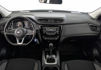 Подержанный автомобиль Nissan Qashqai 2022 года (14 фото)