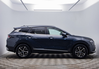 Подержанный автомобиль Kia Sportage 2022 года (4 фото)