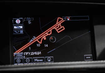 Подержанный автомобиль Lexus ES 2015 года (20 фото)