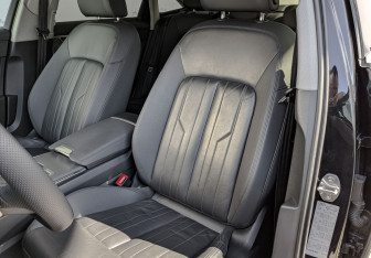 Подержанный автомобиль Audi A6 Sedan 2021 года (20 фото)