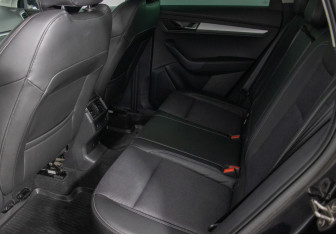 Подержанный автомобиль Skoda Karoq 2020 года (11 фото)