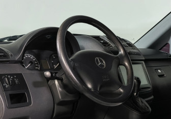 Подержанный автомобиль Mercedes-Benz Vito 2013 года (12 фото)