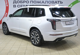 Подержанный автомобиль Cadillac XT6 2020 года (6 фото)