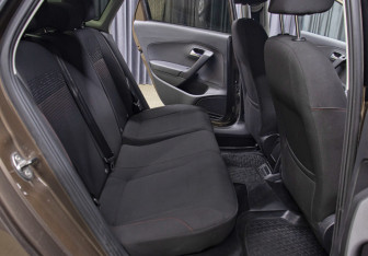 Подержанный автомобиль Volkswagen Polo Sedan 2017 года (12 фото)