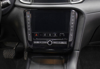 Подержанный автомобиль Infiniti QX50 2019 года (14 фото)