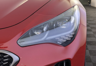 Подержанный автомобиль Kia Stinger 2022 года (11 фото)