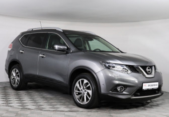 Подержанный автомобиль Nissan X-Trail 2015 года (3 фото)