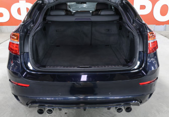 Подержанный автомобиль BMW X6 M 2013 года (10 фото)