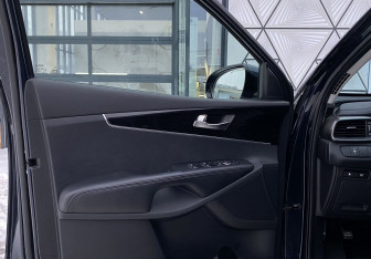 Подержанный автомобиль Kia Sorento 2018 года (19 фото)