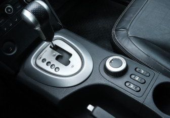 Подержанный автомобиль Nissan Qashqai 2008 года (14 фото)