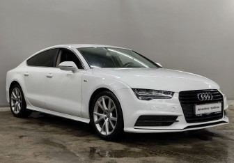 Подержанный автомобиль Audi A7 2012 года (3 фото)