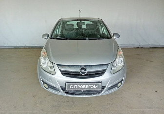 Подержанный автомобиль Opel Corsa 2008 года (2 фото)