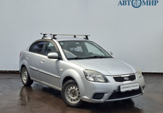 Подержанный автомобиль Kia Rio Sedan 2011 года (3 фото)