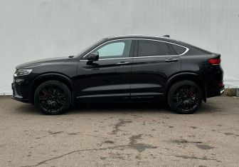 Подержанный автомобиль Geely Tugella 2023 года (8 фото)