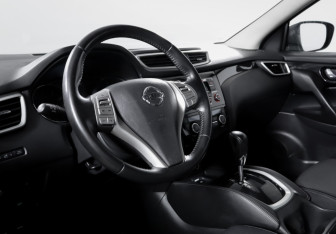 Подержанный автомобиль Nissan Qashqai 2016 года (14 фото)