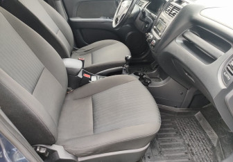 Подержанный автомобиль Kia Sportage 2009 года (9 фото)