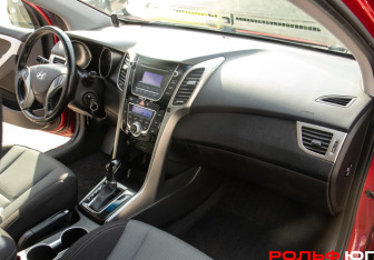 Подержанный автомобиль Hyundai i30 Hatchback 2013 года (7 фото)