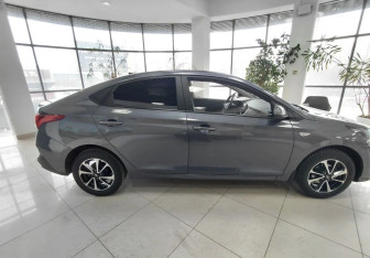 Подержанный автомобиль Hyundai Accent Sedan 2021 года (4 фото)