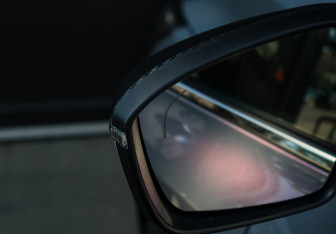 Подержанный автомобиль Geely Coolray 2023 года (16 фото)