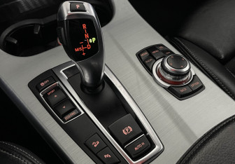 Подержанный автомобиль BMW X3 2013 года (16 фото)